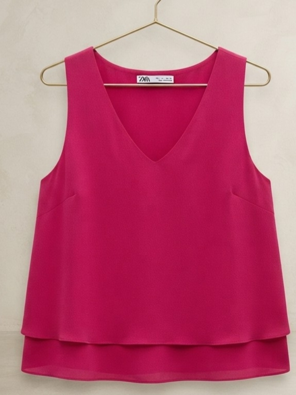 Zara Sleeveless V-Neck Layered Tank Top - Hot Pink